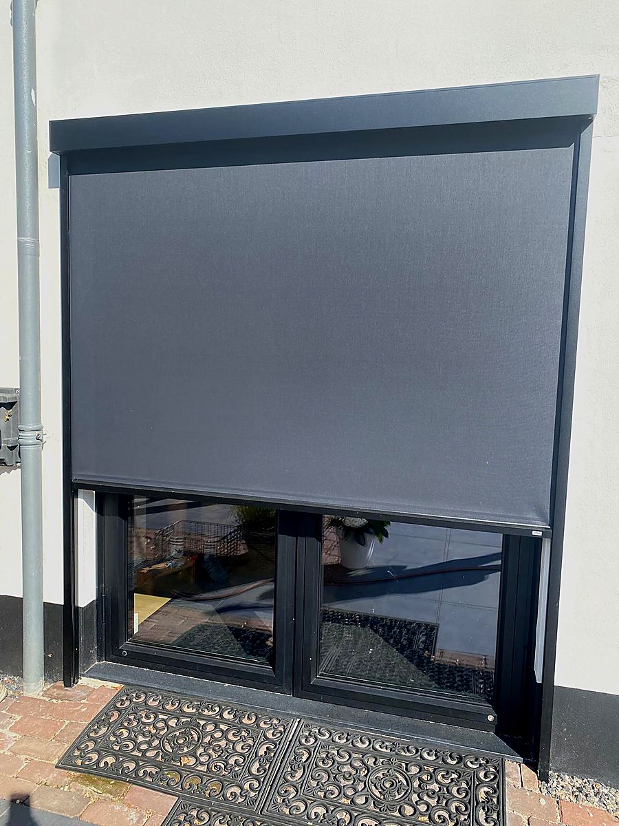 ROMA zipSCREEN antraciet half open