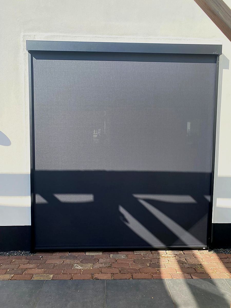 ROMA zipSCREEN lichtgrijs volledig gesloten
